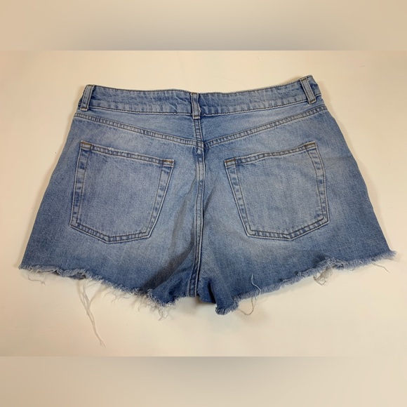 Topshop Mom denim factory distressed shorts, size 12 women’s (i) - Picture 4 of 7